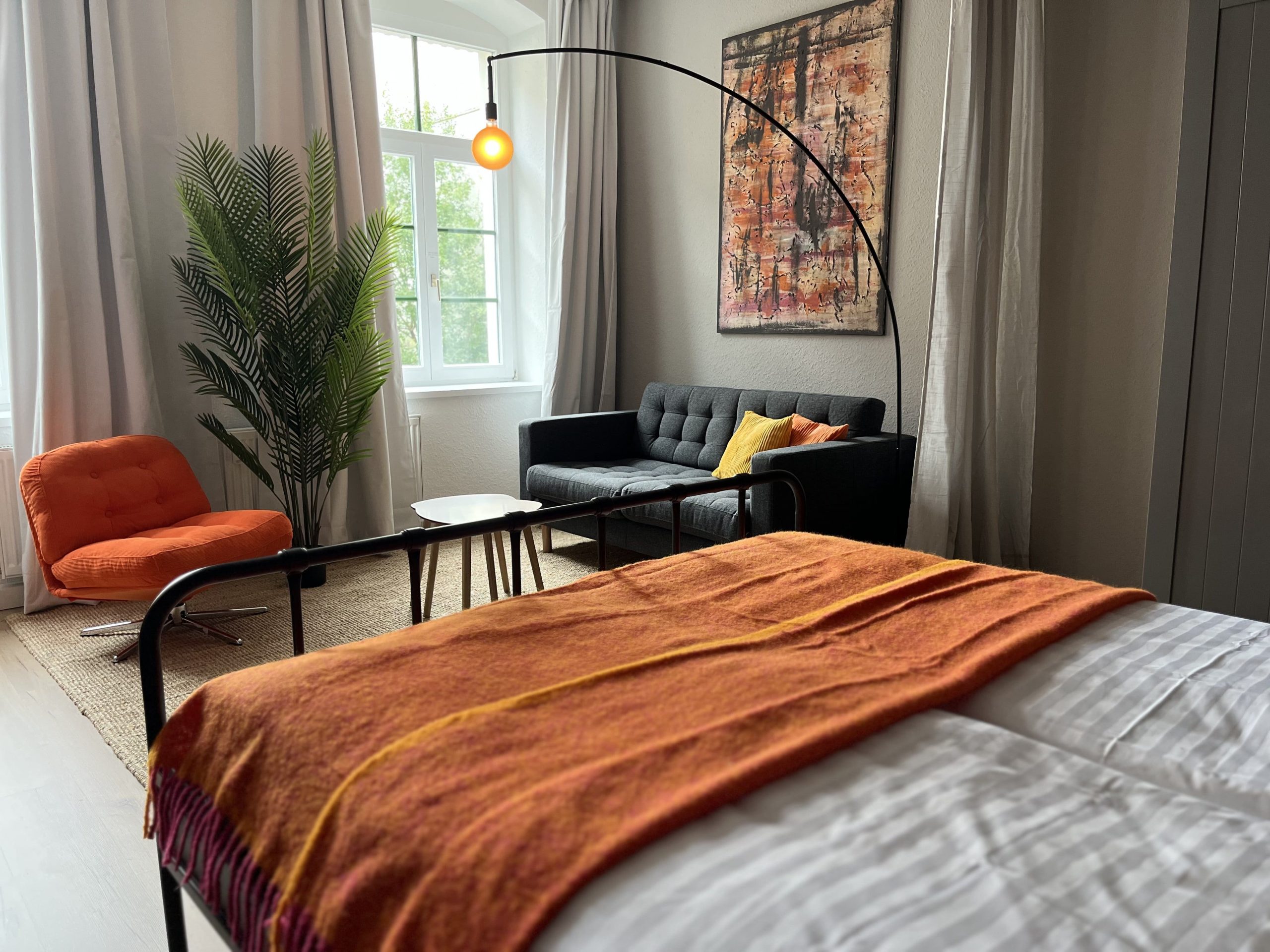 Kleines Loft beim Schlossteich orange – Bild 12